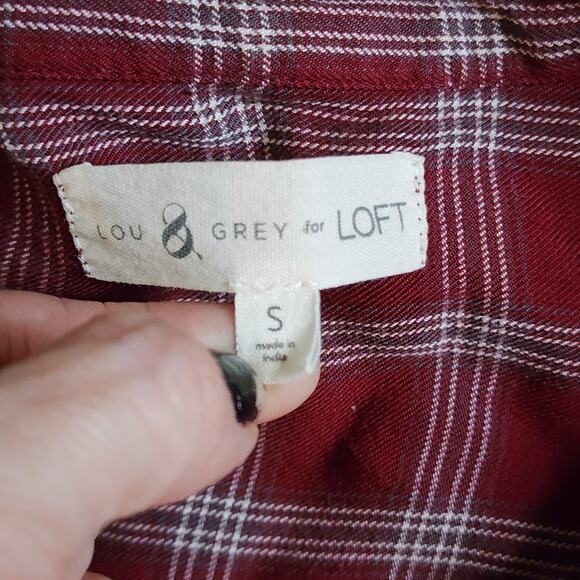 Lou & Grey for LOFT Womens Pullover Top Size S Red Plaid High-Low V-Neck - Picture 6 of 10